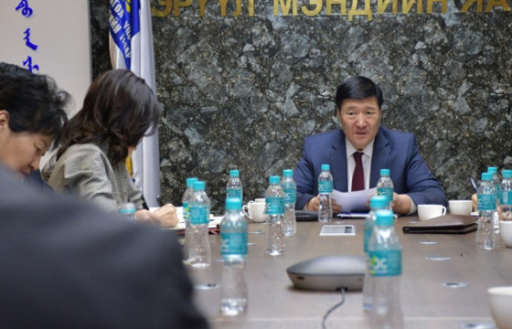 С.Чинзориг: Эрх зүйн шинэчлэлийг хийж, иргэдийн эрүүл мэндийн боловсролыг дээшлүүлэхэд анхаарна