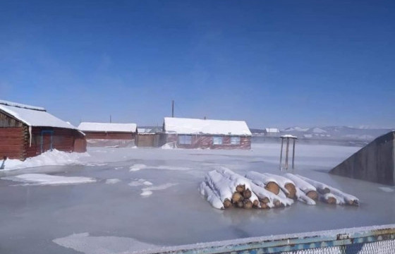 Хөвсгөл аймгийн Рэнчинлхүмбэ суманд гурван удаа газар хөдөлжээ