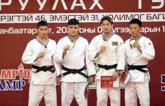 Б.Эрхэмбаяр таавар ёсоор 66 кг-д улсын аварга боллоо