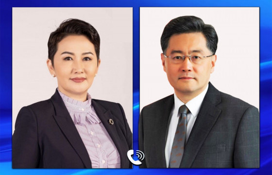  Гадаад харилцааны сайд Б.Батцэцэг БНХАУ-ын Гадаад хэргийн сайд Чинь Гантай утсаар ярьжээ