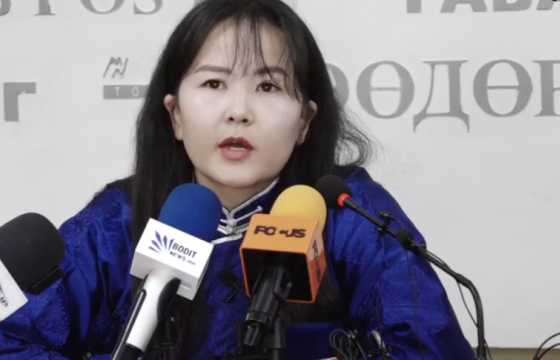 ӨМГӨӨЛӨГЧ Г.БАЛЖМАА: Х.Мандахбаяр хамтран ажиллах гэрээнийхээ үүргийг биелүүлэхгүй, намайг амьдарч байсан өрөөнөөс минь гаргасан