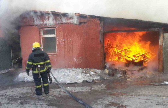 Галын улмаас он гарсаар дөрвөн хүн нас барж, хоёр түлэгджээ