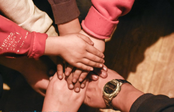 Ц.НАРМАНДАХ: Найман хүүхдийнхээ төлөө зүтгэж байгаа болохоор хог түүхээс ичдэггүй