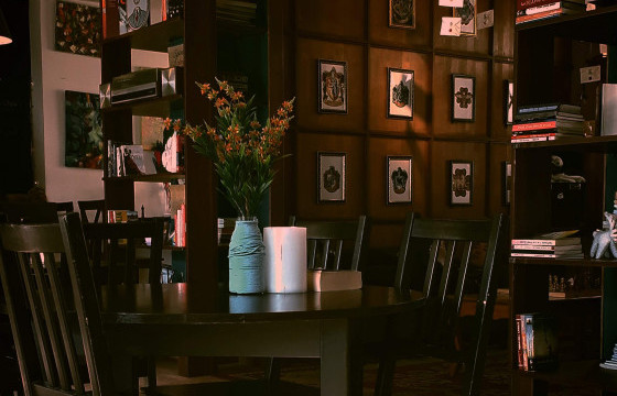 ТАНИЛЦ: Улаанбаатар хотын тохилог таван кофе шоп 