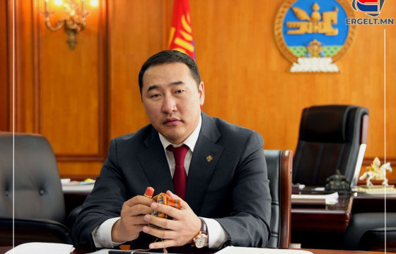 УИХ-ЫН ГИШҮҮН Ж.МӨНХБАТ БҮРЭН ЭРХЭЭСЭЭ ТАТГАЛЗАЖ, БҮРМӨСӨН ЧӨЛӨӨЛӨГДӨХ ХҮСЭЛТЭЭ ӨГЧЭЭ