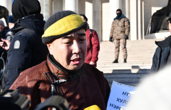 У.ЦОГТБАЯР: Намайг ямар үндэслэлээр дуудсан болохыг мэдэхгүй. Цагдаад байцаалт өгөхөөр явж байна 