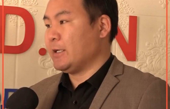 Д.БАТ-ЭРДЭНЭ: ТАЛИЙГААЧ ТҮРГЭН ЗАНТАЙ, СЭРГЭЛЭН ХҮҮХЭД БАЙСАН. ХИЧЭЭЛЭЭ ТАСАЛЖ БАЙГААГҮЙ