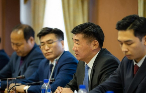 С.БЯМБАЦОГТ: Мухар төмөр замуудыг холбох ажлыг эрчимжүүлж, экспортын гарцаа бүрэн нээнэ