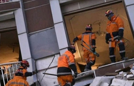 Газар хөдөлсөн тул эрэн хайх ажиллагааг түр зогсоолоо