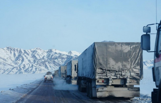 Булган боомтоос Баян-Өлгийн Цагааннуур боомт хүртэлх авто замаар транзит тээвэр явж эхэллээ