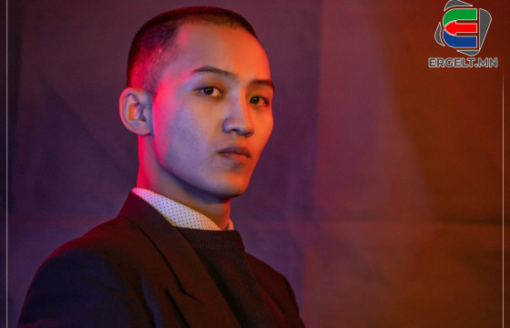 М.БАТ-ЭРДЭНЭ: Уран бүтээлээрээ үзэгчдэд оюуны таашаал өгч, сэтгэлийн жаргал бэлэглэхийг эрхэмлэдэг	