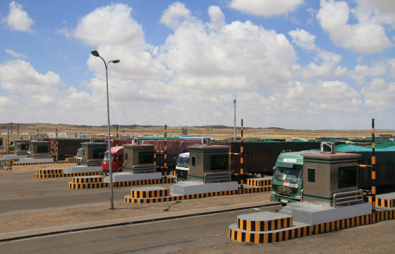 Цагаан сарын баяраар хилийн автозамын боомтууд амарна