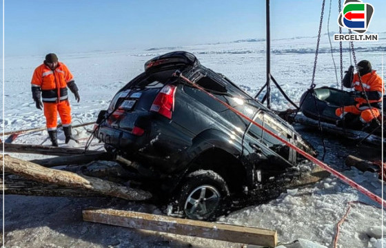 Б.ТҮВШИНЖАРГАЛ: ХЯРГАС НУУРЫН МӨСӨНД СУУСАН АВТОМАШИНЫГ 18 МЕТРИЙН ГҮНЭЭС ӨРГӨЖ, ТҮРЖ, ЭРЭГ РҮҮ ДӨХҮҮЛСЭН