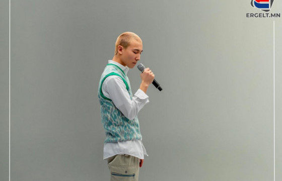 Noubold буюу Э.ОЮУНБОЛД: Мэдрэмж, дурсамжаа дуундаа шингээдэг