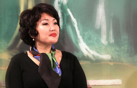 Яруу найрагч Ц.Хуланг дахин нэг сар цагдан хорихоор болжээ