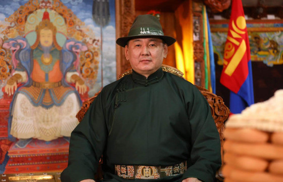 Монгол Улсын Ерөнхийлөгч Ухнаагийн Хүрэлсүхийн XVII жарны “Үзэсгэлэн болгогч” хэмээх Усан туулай жилийн сар шинийн мэндчилгээ
