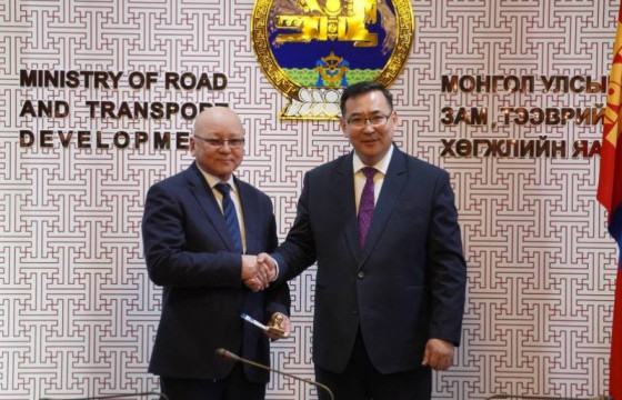 Зам, тээврийн салбарын 123 улсын байцаагч тамга тэмдгээ гардан авлаа