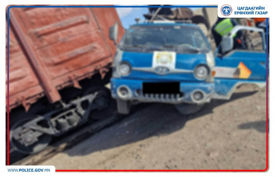 Галт тэрэг автомашинтай мөргөлдсөн гурван осол бүртгэгджээ  