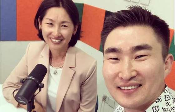 Б.Идэр-Одын ээж Ц.Оюунгэрэл: Ямар ч асуултад хариулахгүй 