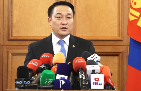 Д.Амарбаясгалан: Яллагдагчаар татагдсан Т.Аюурсайхан сайдыг чөлөөлөх эсэх асуудлыг чуулган эхлэхээр ярина 