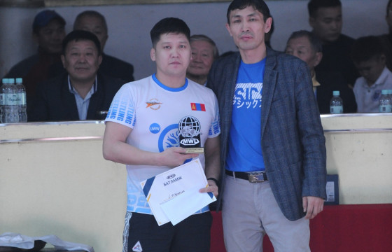 Анхдугаар лигийн “Шилдэг дасгалжуулагч”-аар Ё.Батдархан тодорлоо