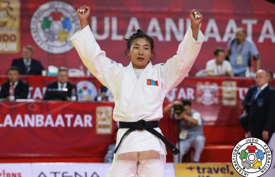 М.ИЧИНХОРЛОО: Азербайжан Улс руу бид том мөрөөдөл тээж, легионер тамирчнаар явж байлаа