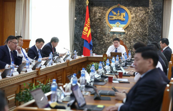 Авлигаас хураасан хөрөнгийг эх, хүүхдийн эмчилгээ, тусламжид зориулна