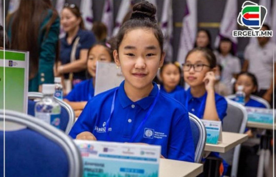 Б.МИШЭЭЛ: 22 минутад 33 бодлого бодож, Монголын оюун ухааны академийн түргэн бодолтын аваргаар шалгарсан