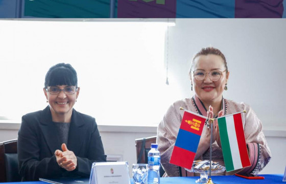 Унгар Улсын Элчин сайд Обрущанский Борбала Анна ОТИС-ын багш, оюутнуудтай уулзалт зохион байгуулжээ