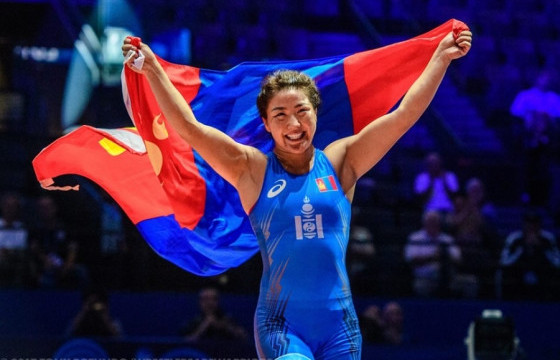 П.Орхон, Б.Хонгорзулыг цэвэр дарж алтан медаль хүртлээ