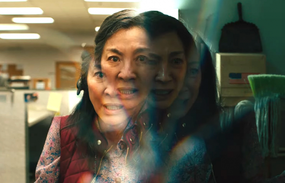 “ОСКАР-2023”: Шилдэг эх зохиолын шагналыг “Everything Everywhere All at Once” кино хүртлээ