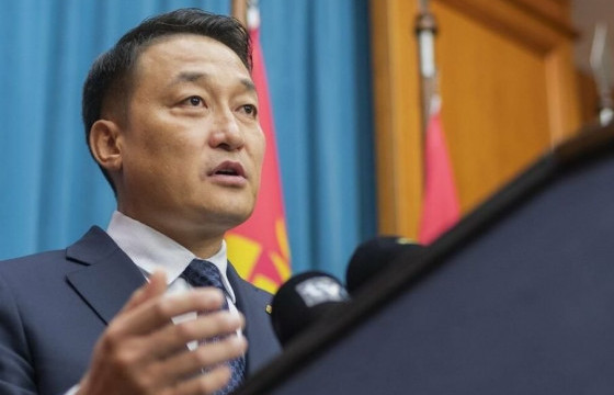 Д.АМАРБАЯСГАЛАН: Нийтийн эзэмшлийн талбайд зөвшөөрөлгүй барилга барьсан хүмүүсийн жагсаалт гаргах үүргийг Ц.Даваасүрэн сайдад өгсөн