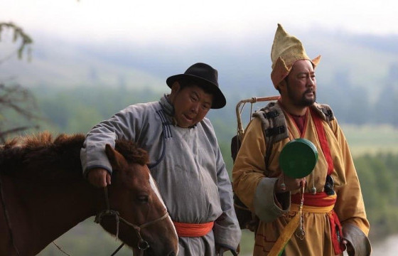 БОДОЛ БЭЛЧЭЭЖ, СЭТГЭЛИЙН ХЭЛЭЭР ИЛЭРХИЙЛСЭН, TRIO