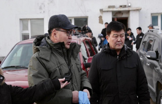 АЙМАГ ДУНДЫН ОТРЫН БЭЛЧЭЭР АШИГЛАЛТЫН ЗАХИРГААГ НИЙСЛЭЛЭЭС ДАШИНЧИЛЭН СУМ РУУ НҮҮЛГЭН ШИЛЖҮҮЛЛЭЭ