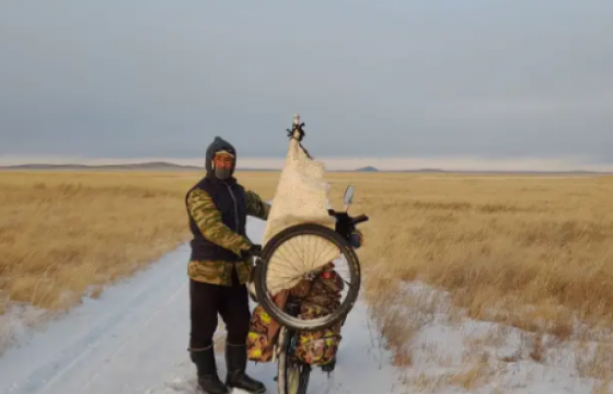  Г.Эрдэнэбаяр Ховдоос Хөвсгөл хүртэл унадаг дугуйгаар аялахаар болжээ