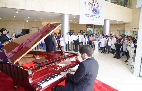 Хоёрдугаар эмнэлэг сонгодог хөгжмөөр эмчлэх булантай боллоо