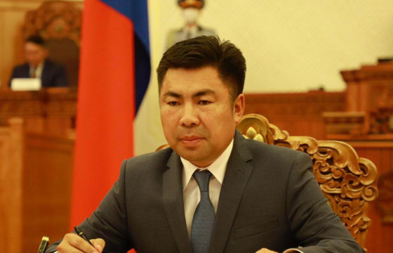 МАН-ЫНХНЫ ЦЭЭЖЭЭРЭЭ ХАМГААЛСАН Н.НАРАНБААТАР ГЭЖ ХЭН БЭ