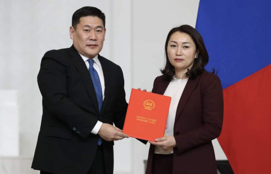 Засгийн газраас шинэ сайд нарыг томиллоо