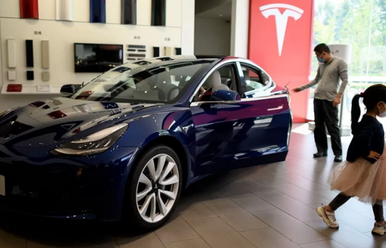 Элон Маск “Тесла”-гийн шинэ 