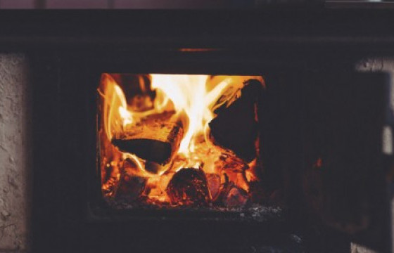 Гурван залуу угаартаж нас баржээ