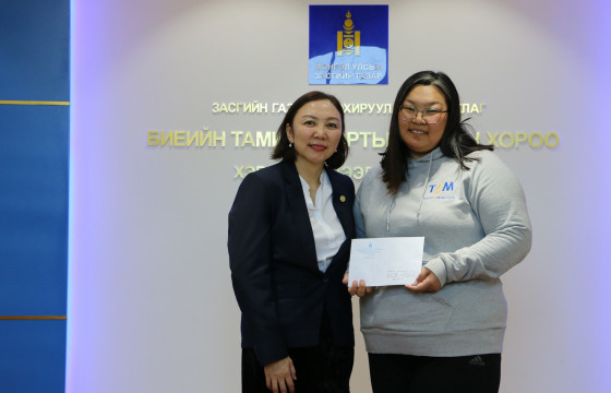 Хөвсгөлийн 20 багш, сурагчдад  “Мастер класс гала” тоглолтыг үзэх эрх гардуулав