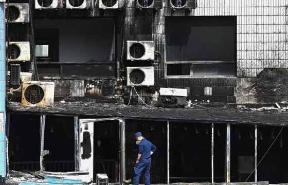 Бээжингийн эмнэлэгт гал гарч, 29 хүн амиа алдсантай холбоотойгоор эмнэлгийн дарга нарын 12 хүнийг баривчилжээ