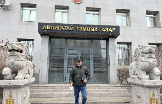 Ж.МӨНХБАТ: УИХ-ын гишүүнээс өөрийн хүсэлтээр чөлөөлөгдөж, жирийн иргэний хувиар шалгуулж байна