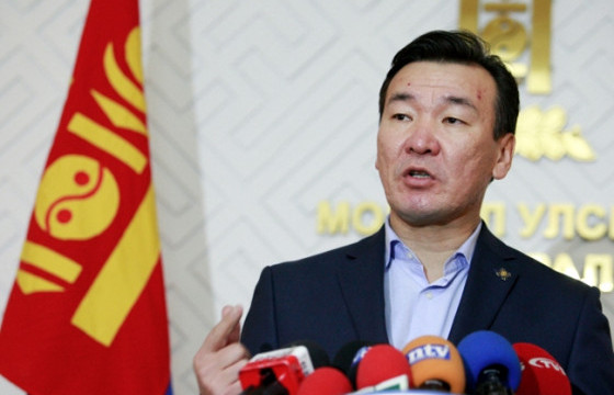 С.ГАНБААТАР: Эрүүл мэндийн даатгалын сангийн мөнгийг өнгөрсөн 30 жилийн хугацаанд улстөрчид хулгай хийсэн