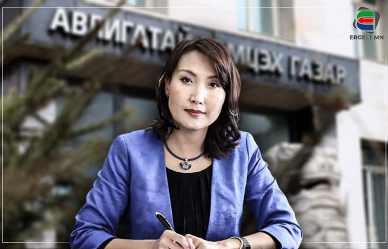 АРБИТРЫН ШҮҮХИЙН ДАРГА С.ЭНХЦЭЦЭГИЙГ АВЛИГА АВСАН ХЭРГЭЭР ШАЛГАЖ ЭХЭЛЛЭЭ