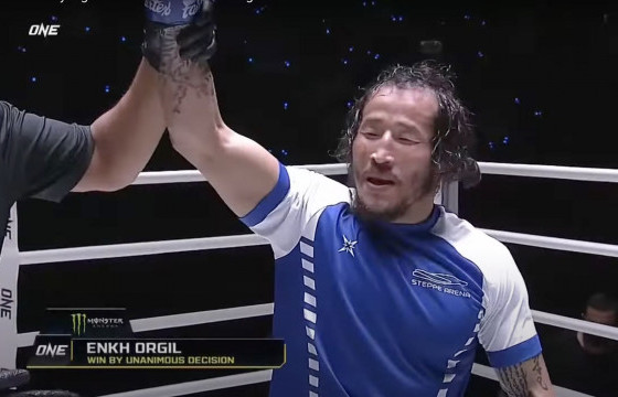 Б.Энх-Оргил холимог тулааны 