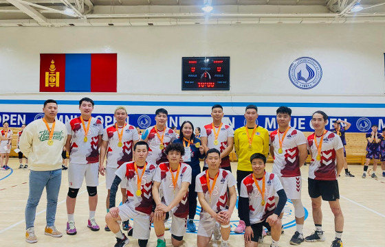 Оюутны ганболдын улсын аваргад МУИС-ийн баг алтан медаль хүртжээ