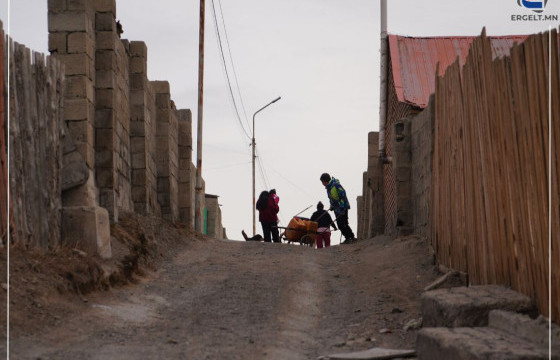 ӨДРИЙН СУРВАЛЖИЛГА: Зургаан хүүхдээ тухтай байшинд амьдруулах мөрөөдөл минь өглөө бүр ажилдаа явах шалтгаан болдог