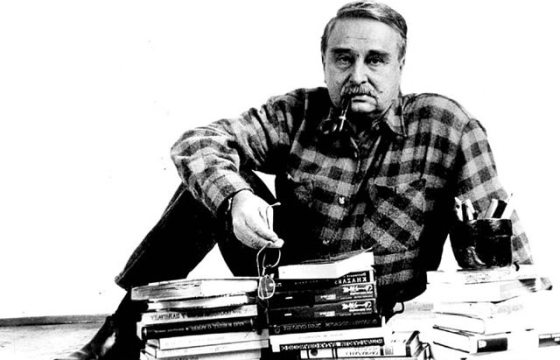 МИЛОРАД ПАВИЧИЙН “СҮНСНҮҮД СҮҮЛЧИЙН УДАА УМБАХУЙ” ӨГҮҮЛЛЭГ