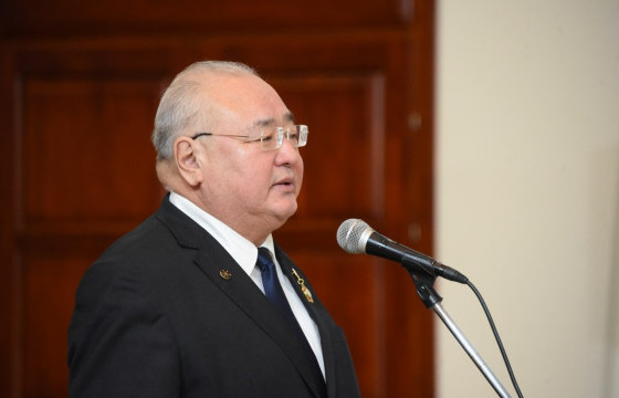 Ж.АМАРСАНАА: Хууль зүйн үндэсний хүрээлэнгийн үйл ажиллагааг сэргээхэд таван жил шаардлагатай. Ийм үед нэгтгэж буй нь буруу биш